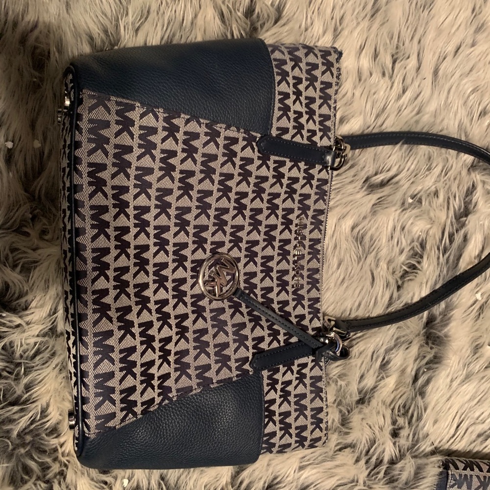 Michael Kors Jet Set Tote In Admiral and Wallet